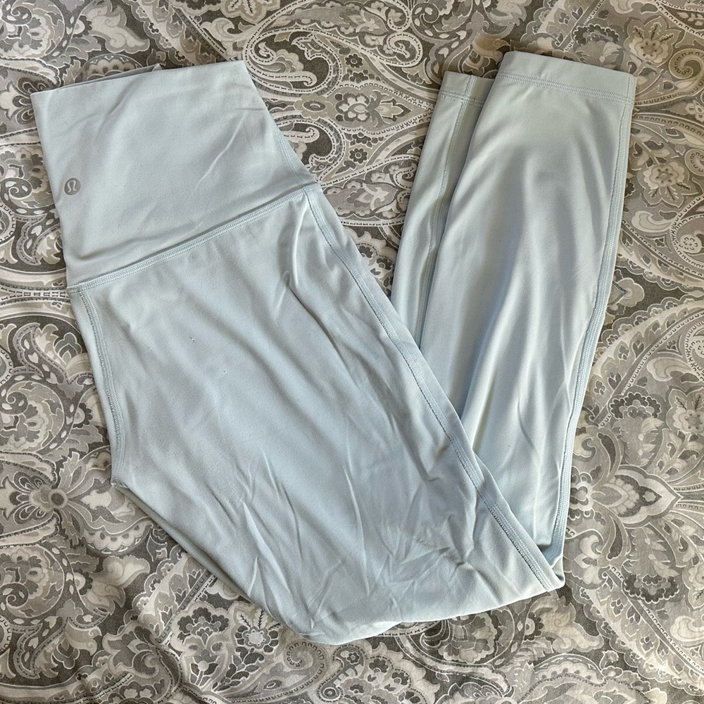Barely worn Lululemon Align high rise pant 25”